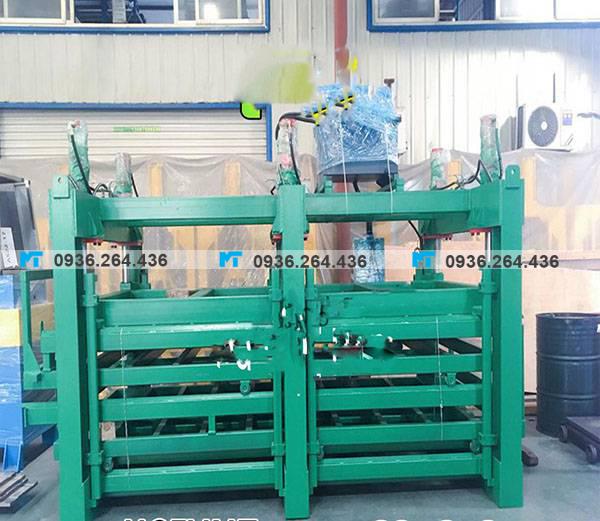 khuon-ep-tam-panel-kho-