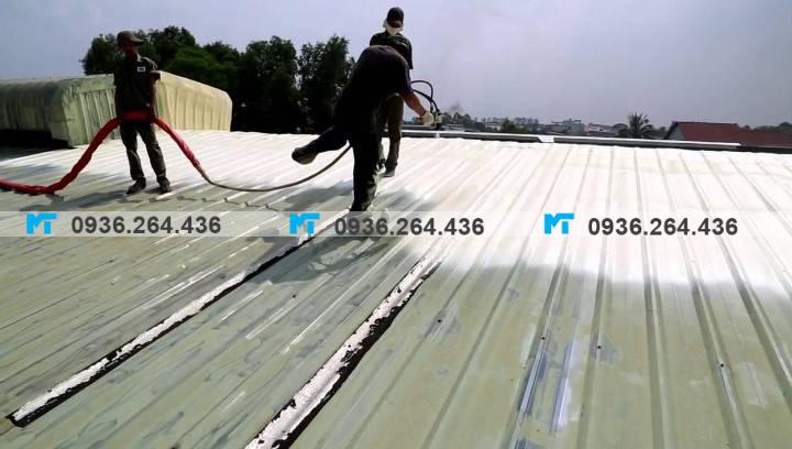 bao-gia-phun-foam-chong-tham