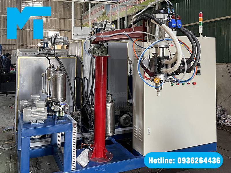 chi-tiet-qua-trinh-su-dung Chi tiết quá trình sử dụng máy phun nhựa PU Elastomer