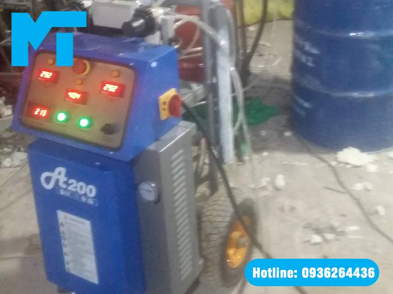 dac-diem-chinh Đặc điểm chính của máy phun foam PU bọt xốp Polyurethane