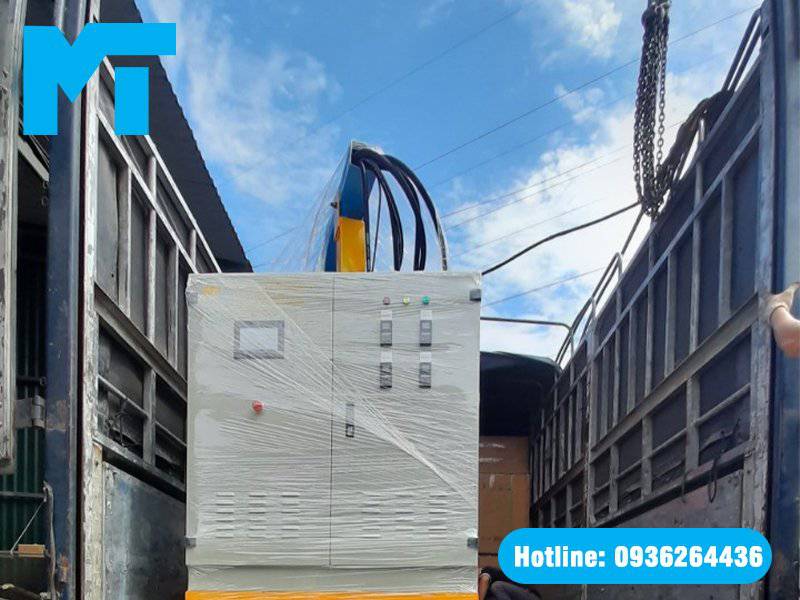 gioi-thieu-ve-may-phun-foam-mem Giới thiệu về máy phun trộn PU Foam mút mềm