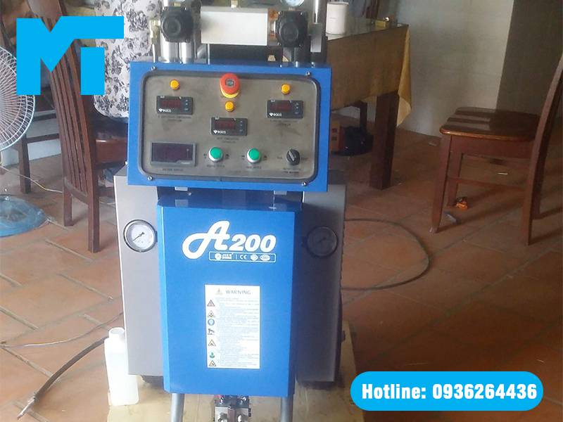 may-phun-foam-pu-bot-xop-polyurethane