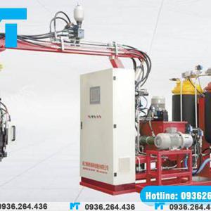 Máy phun trộn PU là gì?