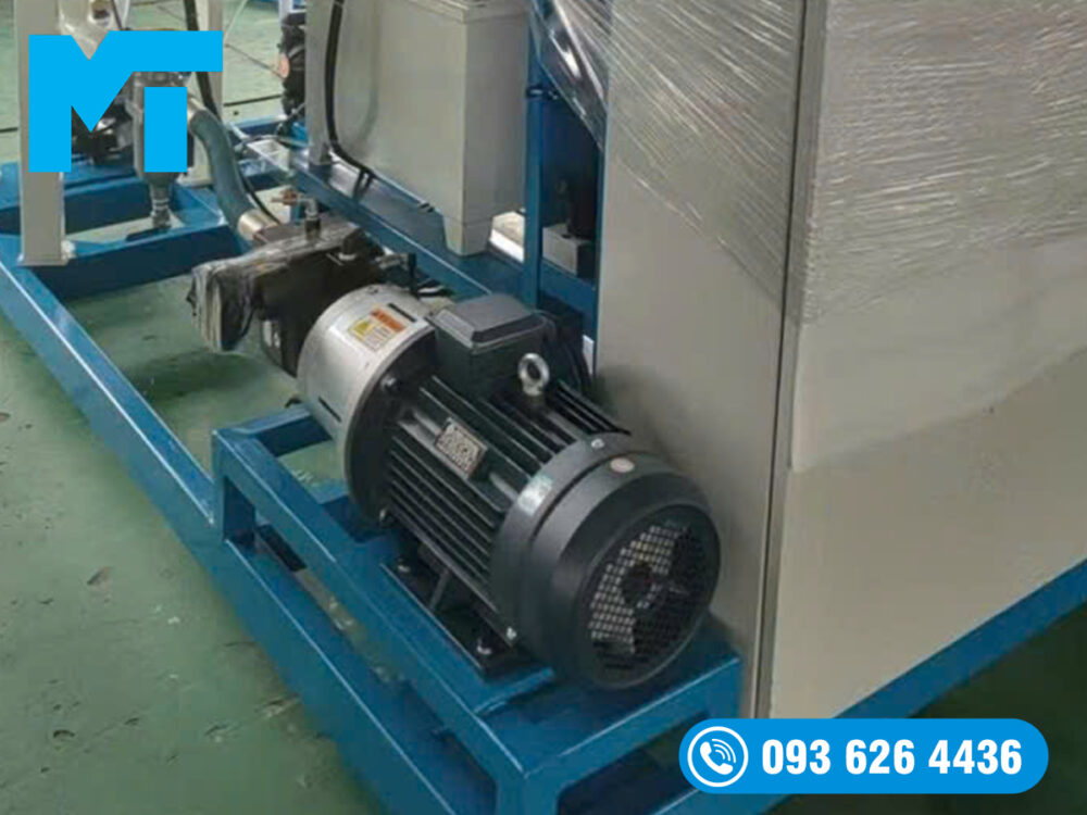 Máy phun trộn PU áp suất thấp